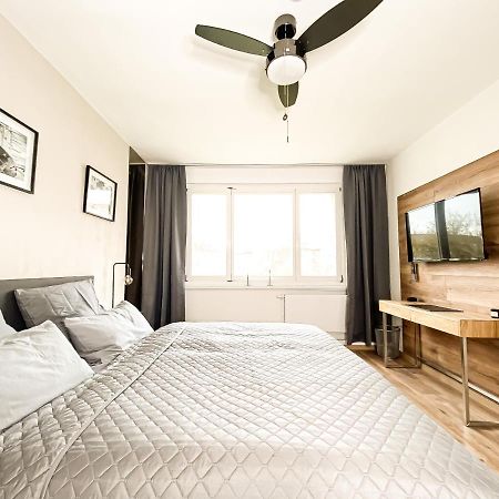 Modernes, Mediales Apartment, Naehe Der Neuen Leipziger Messe, Bis Vier Personen エクステリア 写真