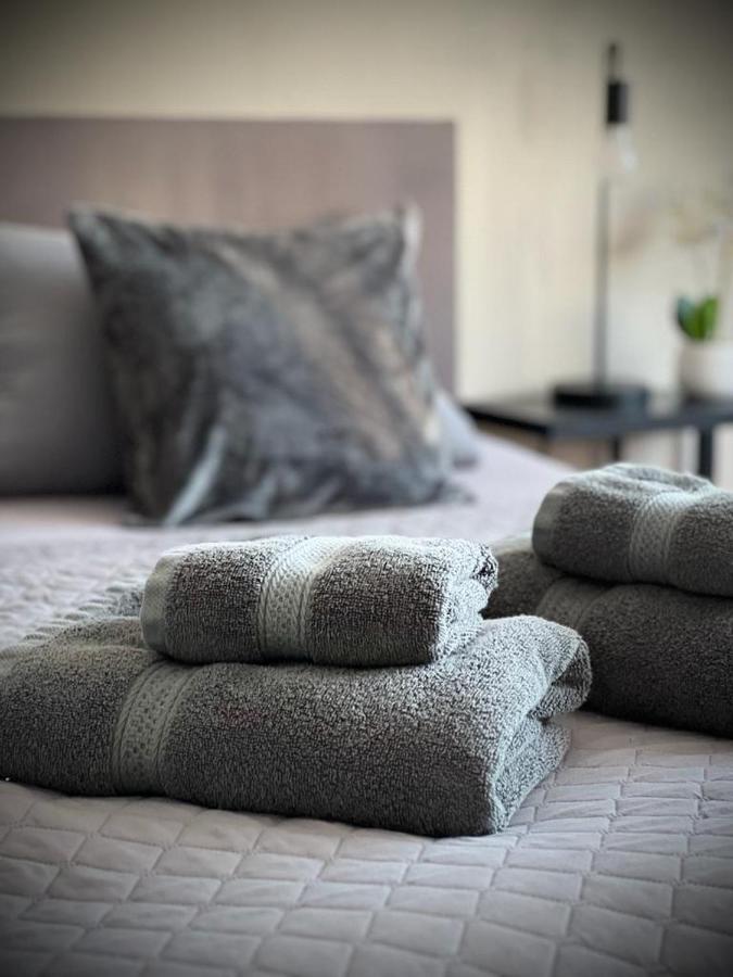 Modernes, Mediales Apartment, Naehe Der Neuen Leipziger Messe, Bis Vier Personen エクステリア 写真