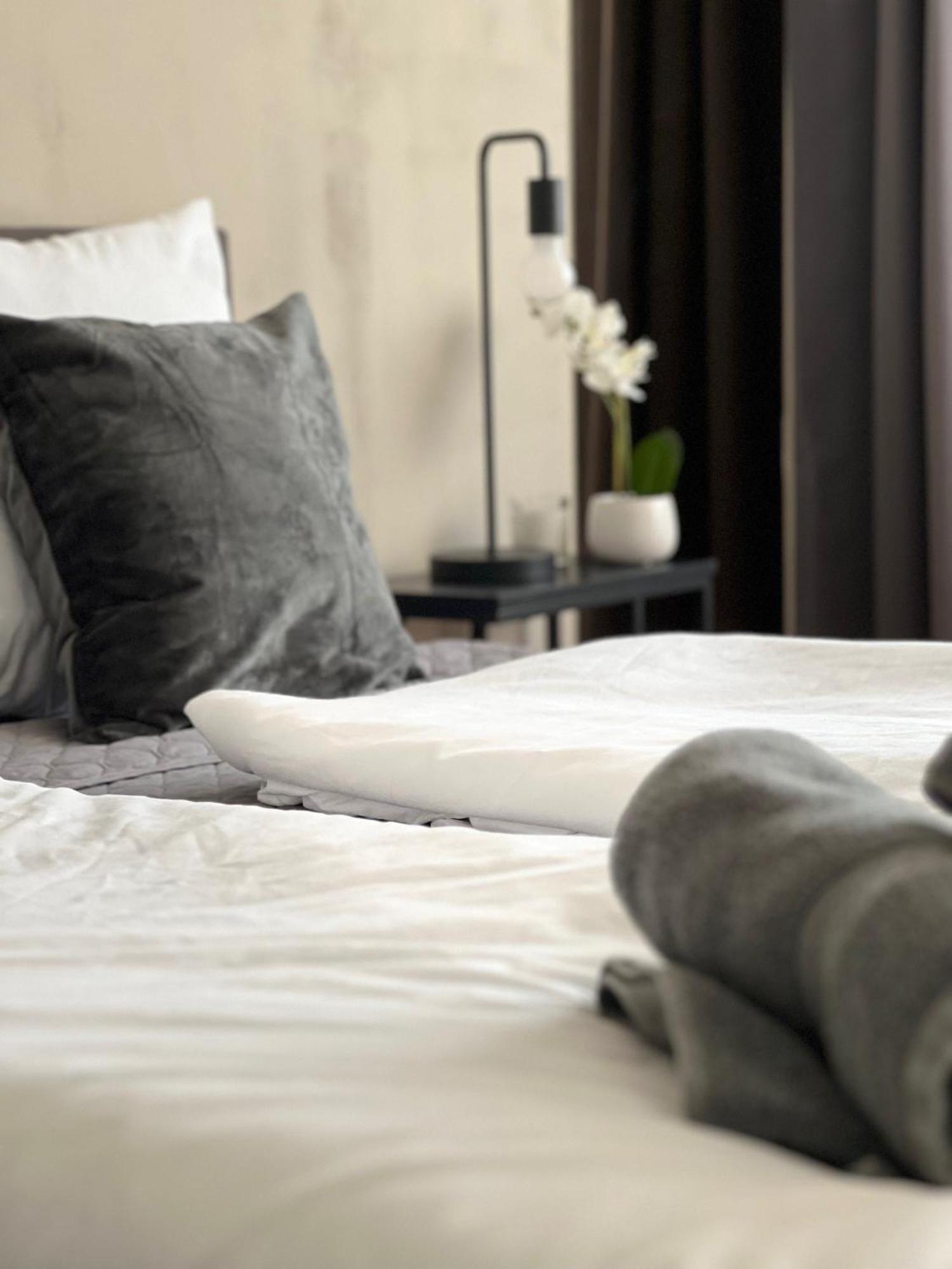 Modernes, Mediales Apartment, Naehe Der Neuen Leipziger Messe, Bis Vier Personen エクステリア 写真